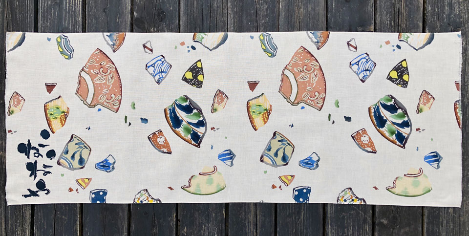 The Pieces of Ryukyuan Pottery 'Yachimun'